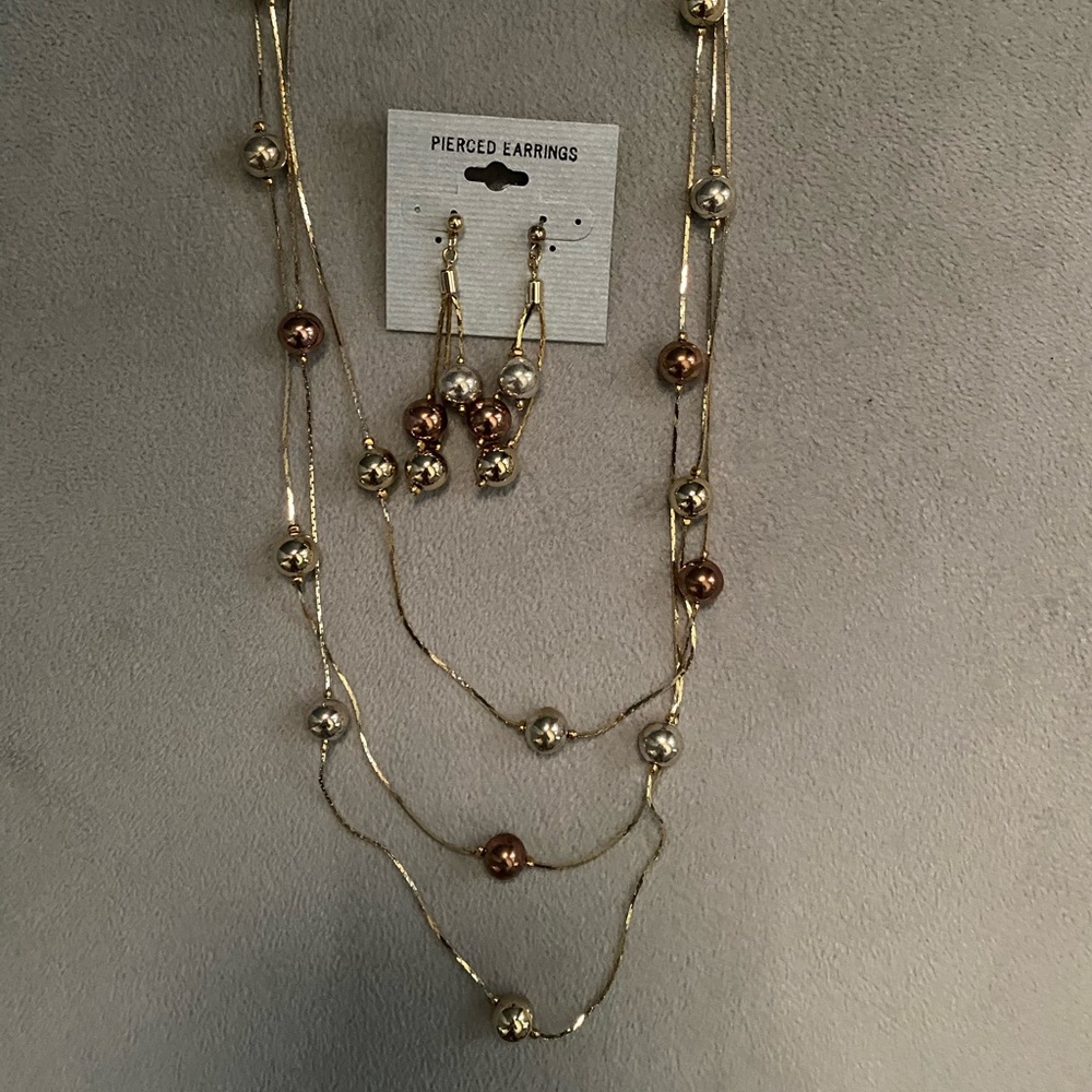 Vintage Necklace and earring set